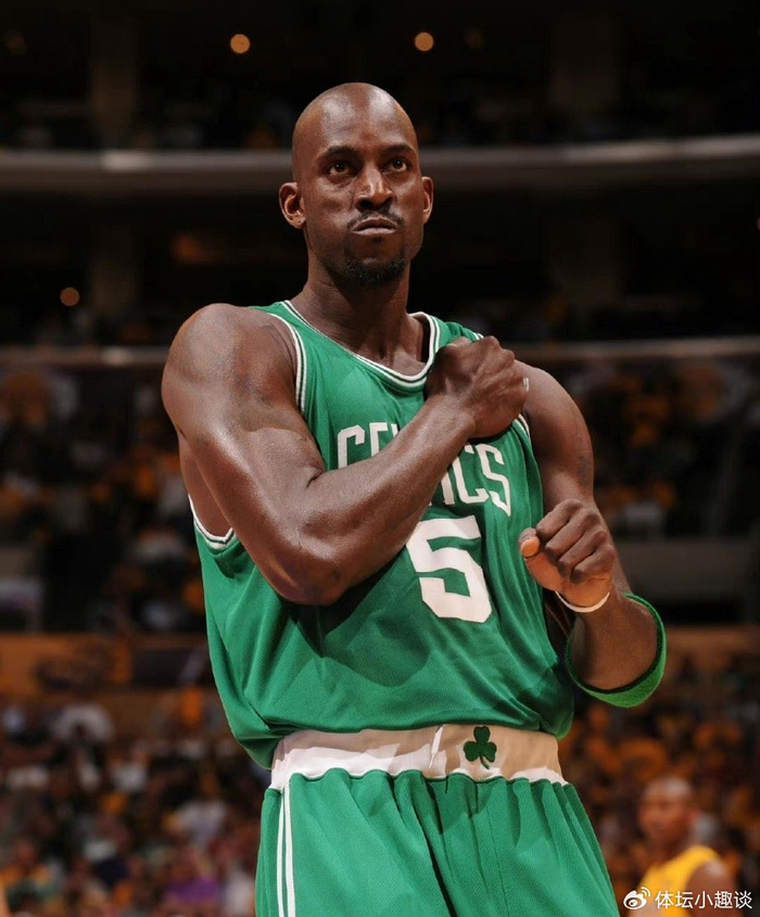 凯尔特人背靠背逆袭！斯玛特发威贡献三分制胜的简单介绍