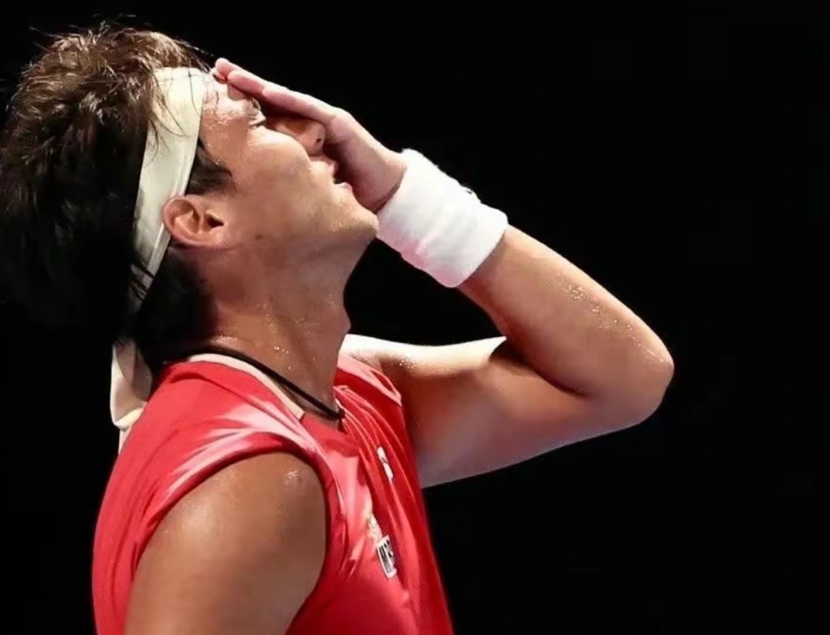 队员在比赛中深刻挖掘对手弱点获得胜利