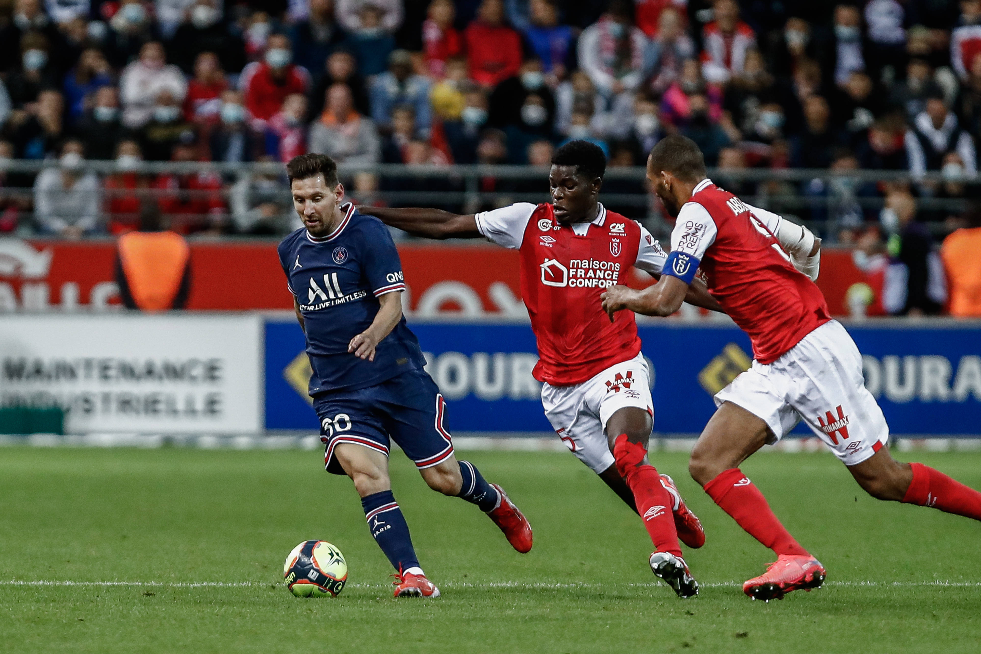 巴黎圣日耳曼豪取法甲联赛四连胜的简单介绍 巴黎圣日耳曼豪取法甲联赛四连胜的简单介绍