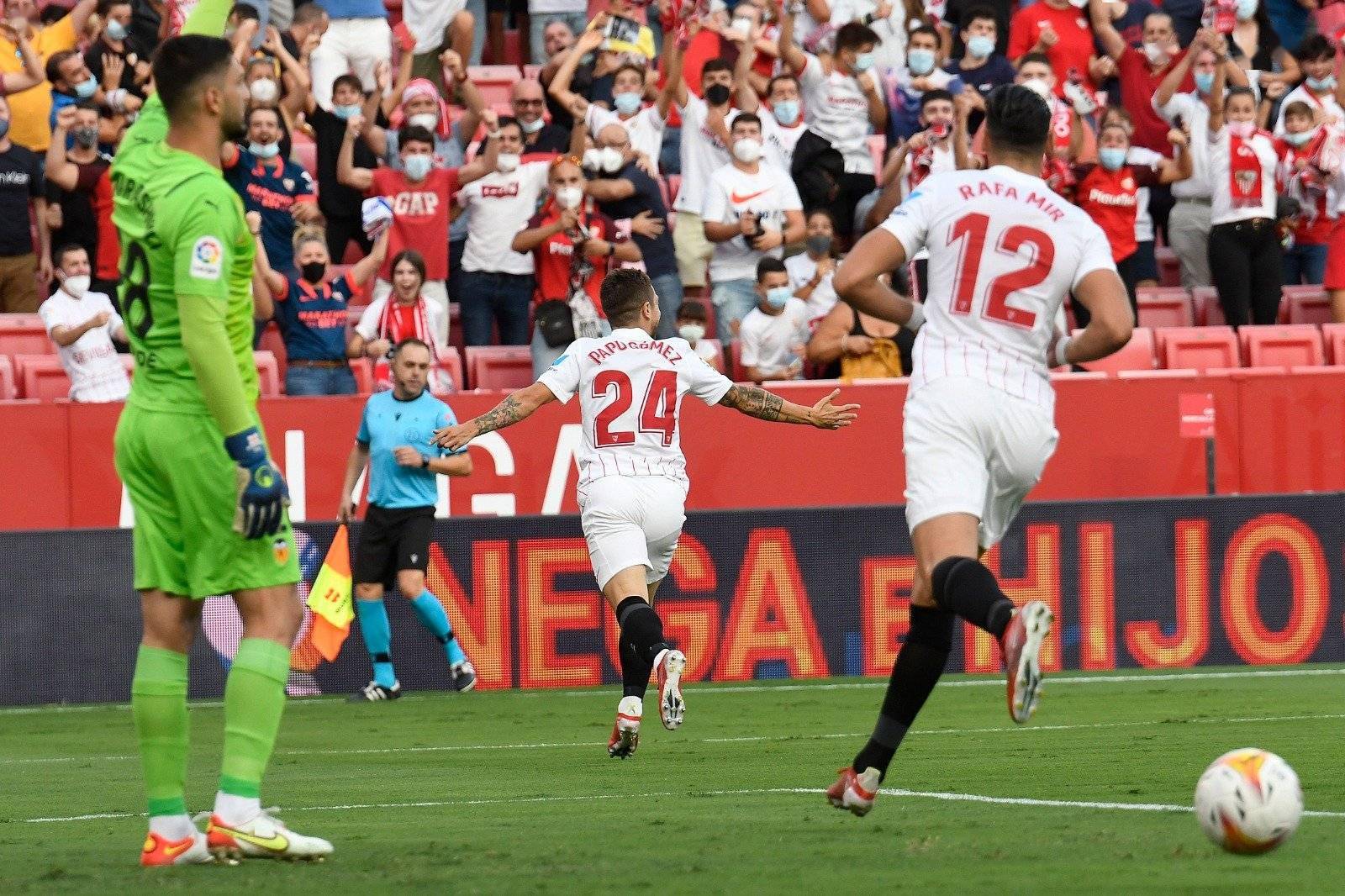 塞维利亚逆转战胜瓦伦西亚，继续领跑积分榜的简单介绍